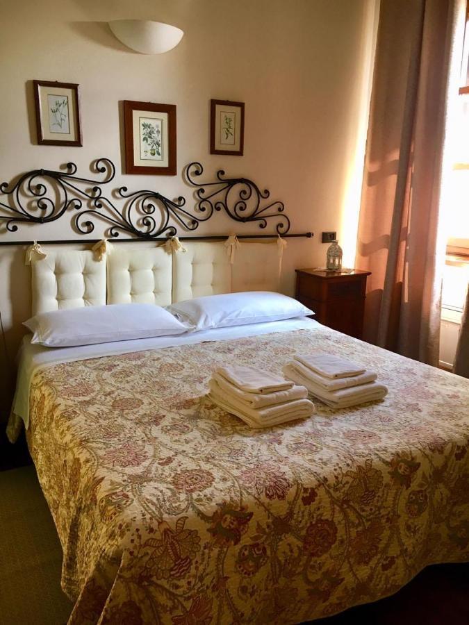 Tenuta Calabiana Діано-д'Альба Екстер'єр фото